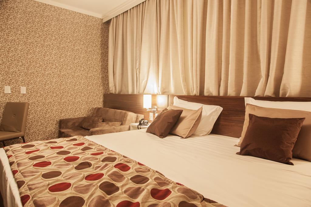 Class Hotel Pouso Alegre Exterior foto
