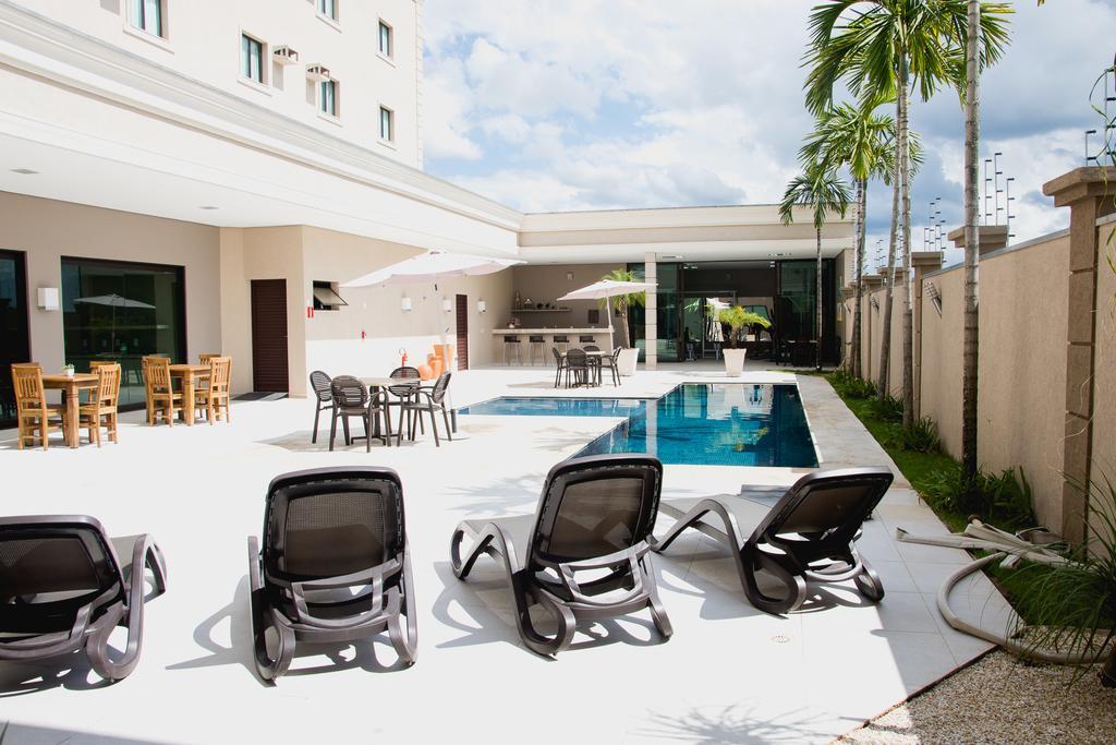 Class Hotel Pouso Alegre Exterior foto