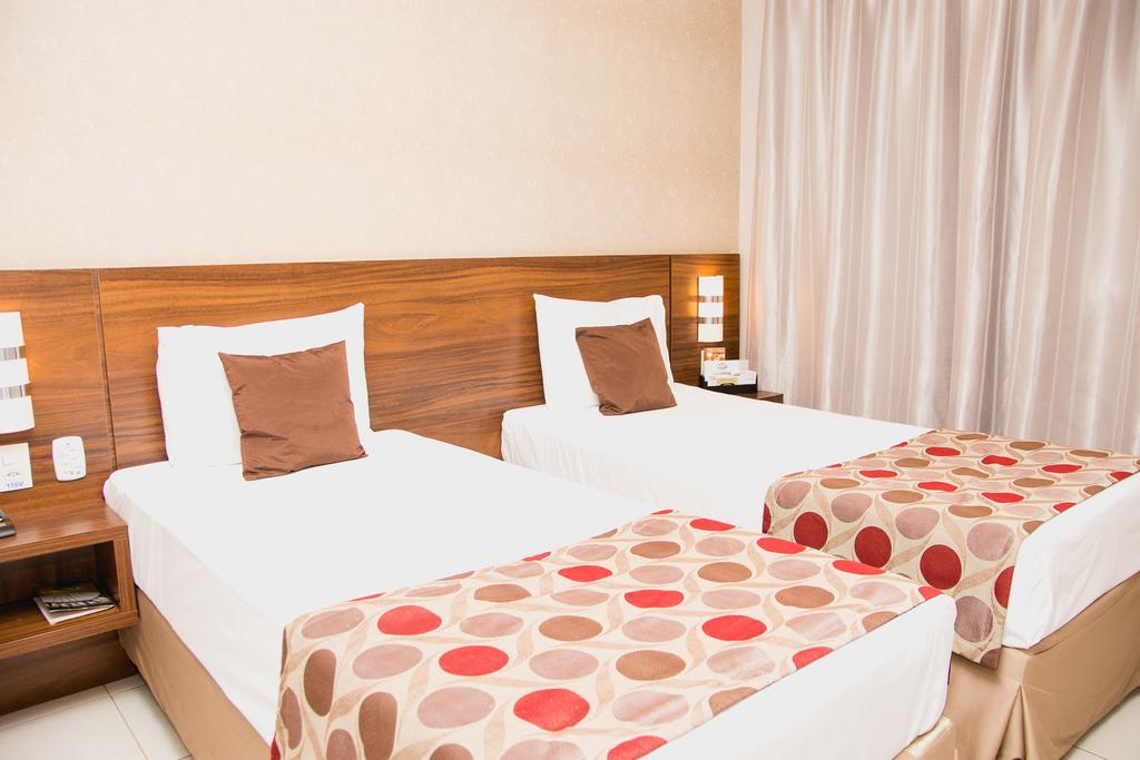 Class Hotel Pouso Alegre Exterior foto