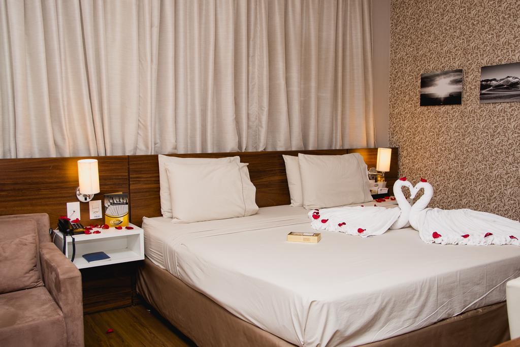 Class Hotel Pouso Alegre Exterior foto