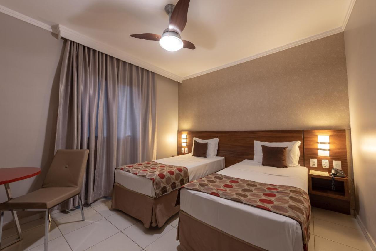 Class Hotel Pouso Alegre Exterior foto